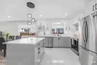 9682 151A STREET - thumbnail 13