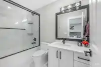 9682 151A STREET - thumbnail 25
