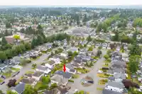 9682 151A STREET - thumbnail 4