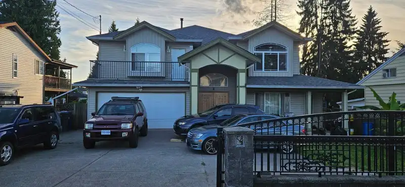 10947 140 STREET - photo 1 of 1