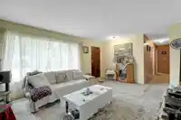 9002 BEN NEVIS CRESCENT - thumbnail 2