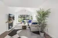 321 9688 148 STREET - thumbnail 1