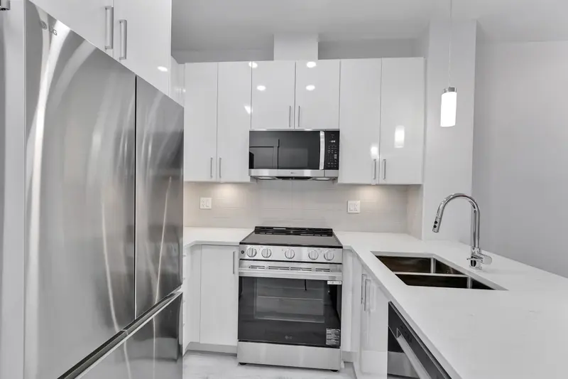 401 33886 PINE STREET - photo 4 of 25