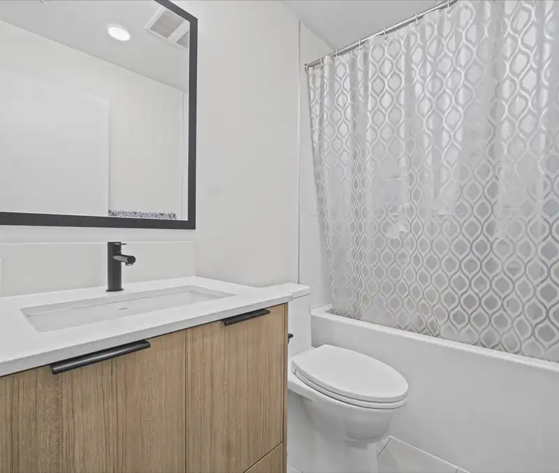 107 13439 94A AVENUE - photo 4 of 28