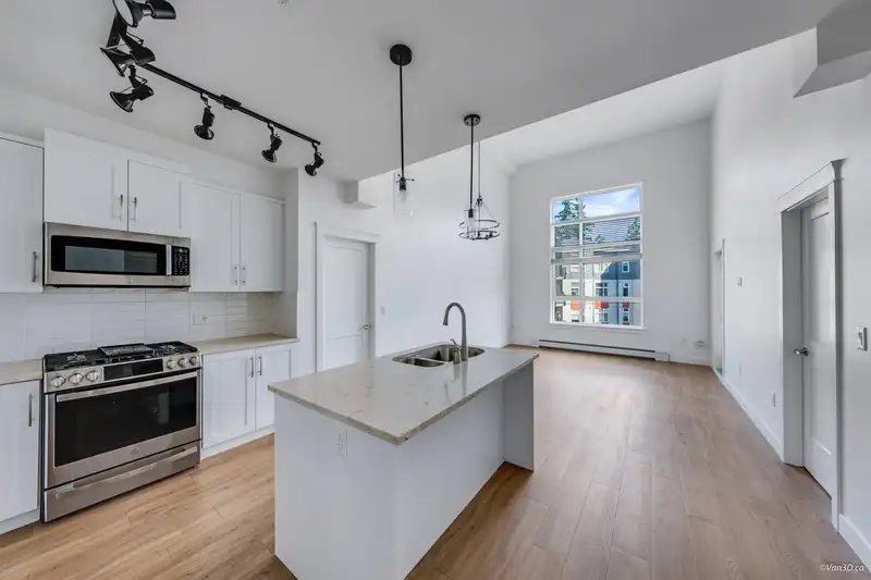 509 11077 RAVINE ROAD - photo 4 of 19