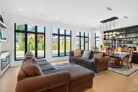 9376 164 STREET - thumbnail 4
