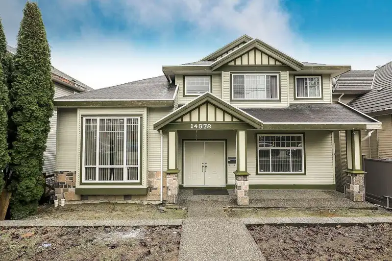 14578 68 AVENUE - photo 1 of 40