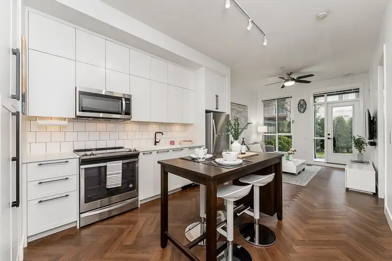 130 14968 101A AVENUE - photo 1 of 35