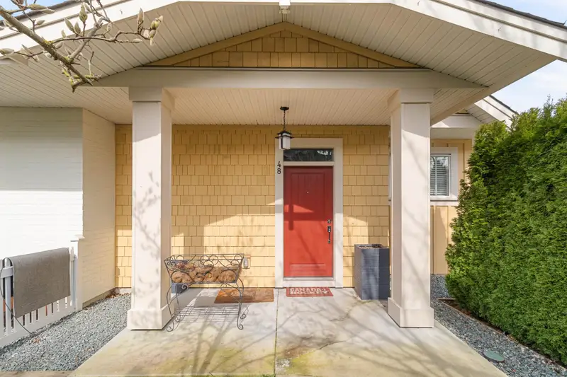 48 22057 49 AVENUE - photo 3 of 25