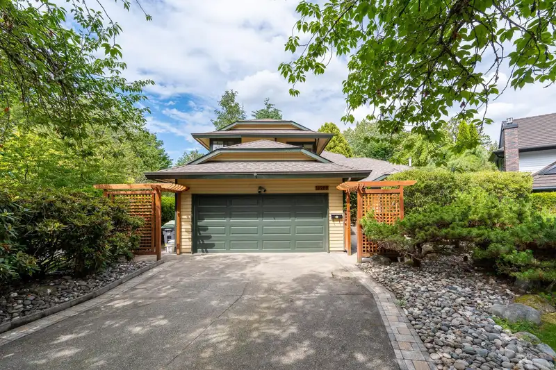 16209 SOUTHGLEN PLACE - photo 1 of 40