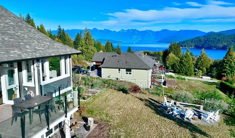 605 WOODLAND AVENUE - photo 2 of 25