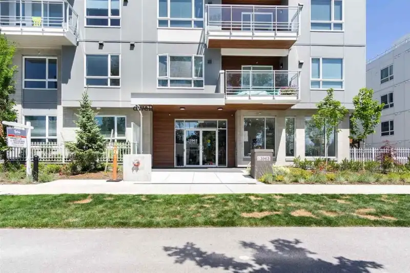 111 13963 105 BOULEVARD - photo 1 of 10