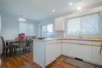 8076 157A STREET - thumbnail 11