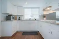 8076 157A STREET - thumbnail 30