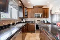 6104 150B STREET - thumbnail 13