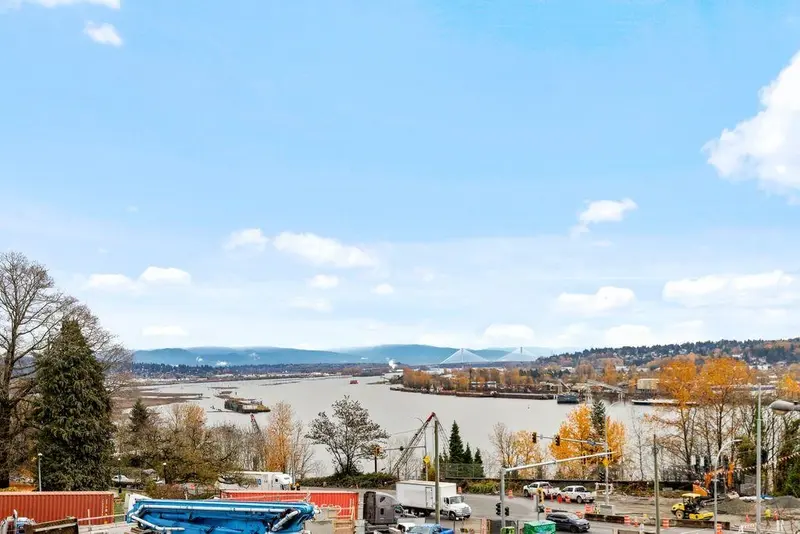 201 38 LEOPOLD PLACE - photo 4 of 25