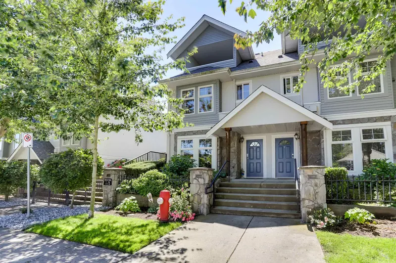 1 15432 16A AVENUE - photo 1 of 25