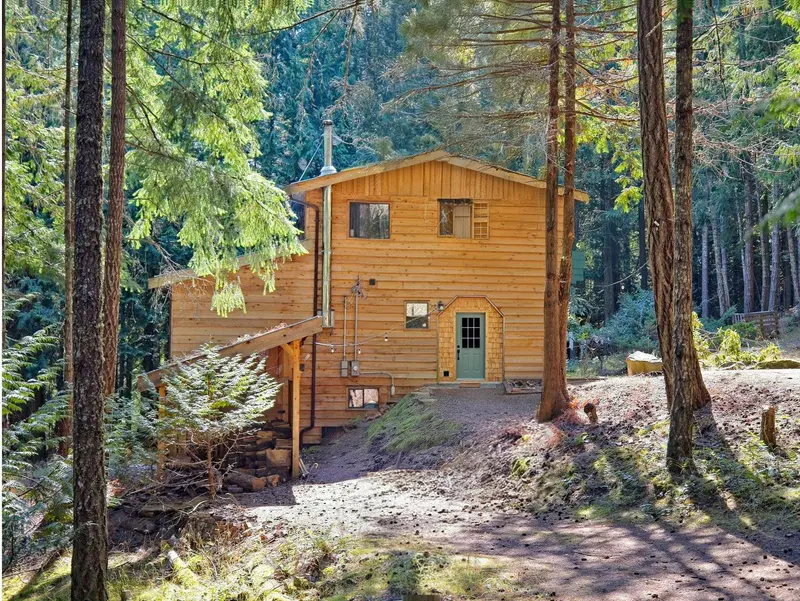 187 S WARBLER ROAD - photo 3 of 25