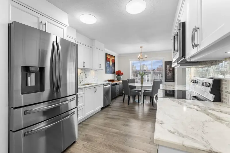 228 32853 LANDEAU PLACE - photo 2 of 25