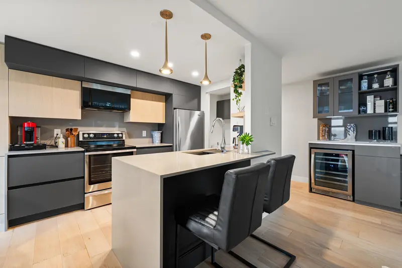 A601 431 PACIFIC STREET - photo 2 of 25