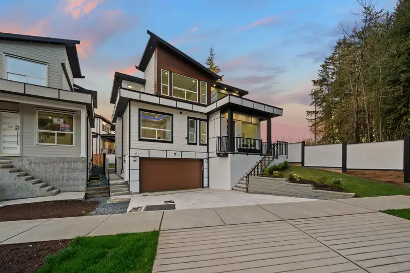 9889 HUCKLEBERRY DRIVE - photo 1 of 40