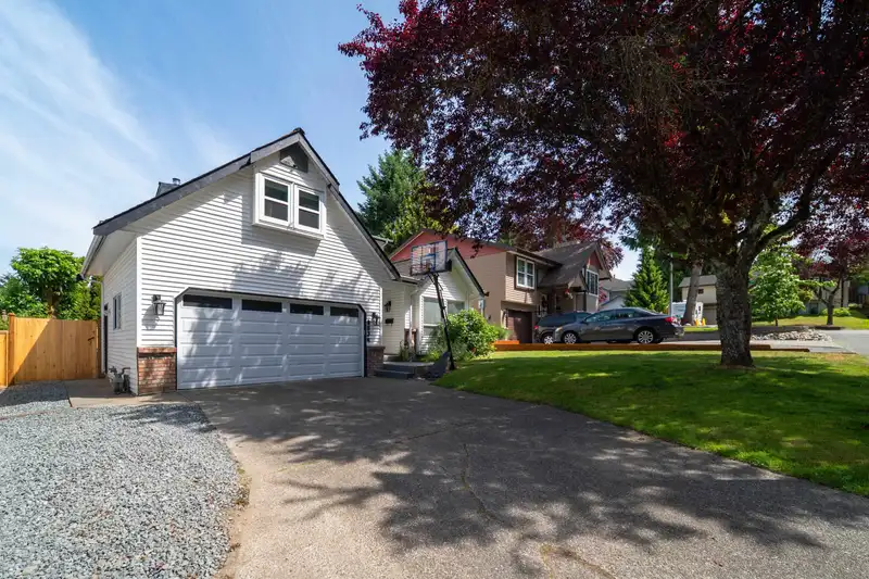8034 138 STREET - photo 1 of 40