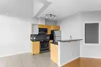 2209 13399 104 AVENUE - thumbnail 4
