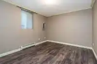 7625 151A STREET - thumbnail 36