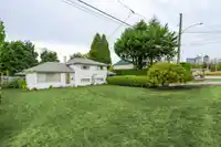 9253 137A STREET - thumbnail 1