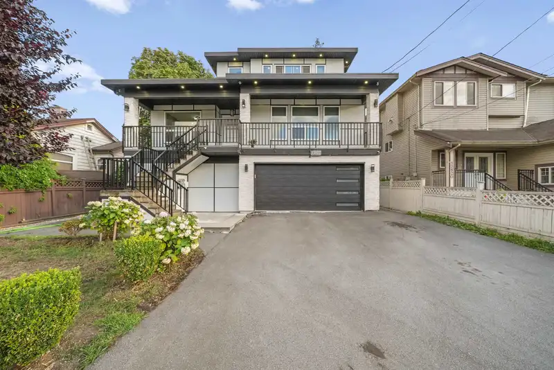12822 114A AVENUE - photo 1 of 37