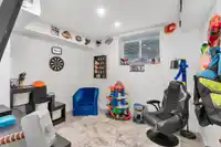 18090 67B AVENUE - thumbnail 18