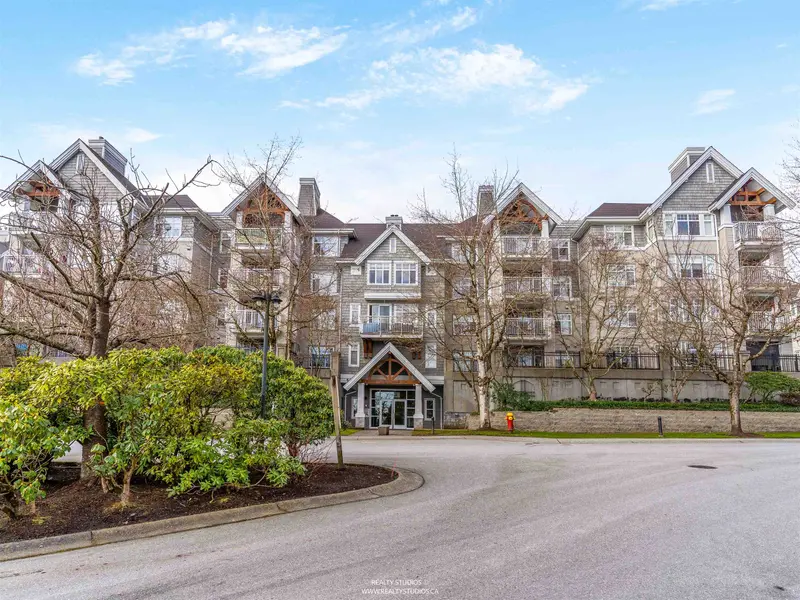 201 1432 PARKWAY BOULEVARD - photo 1 of 24