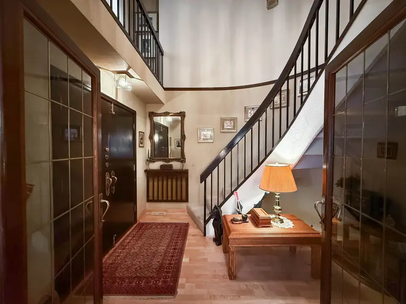 6816 ONTARIO STREET - photo 2 of 25