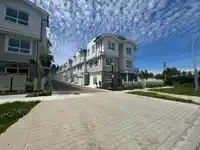 32 8181 135A STREET - thumbnail 1