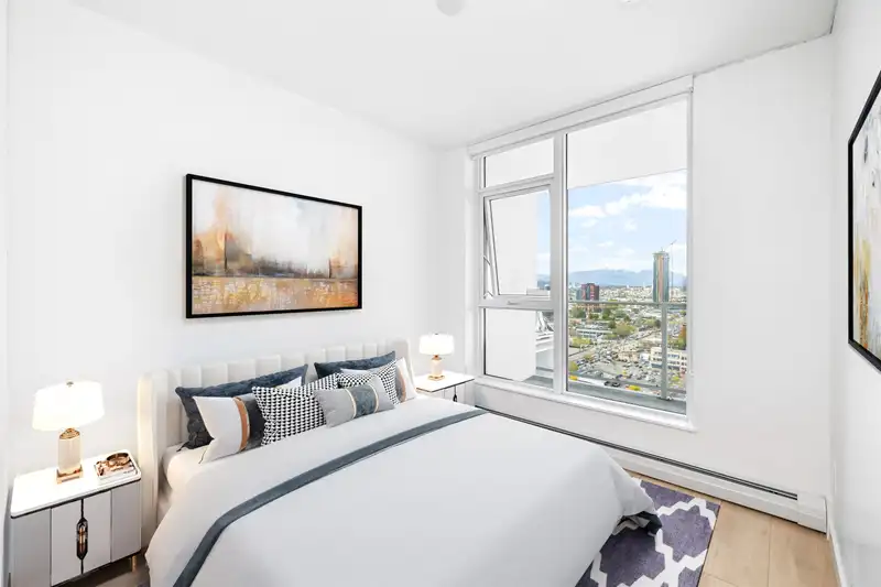 2112 13685 102 AVENUE - photo 3 of 40