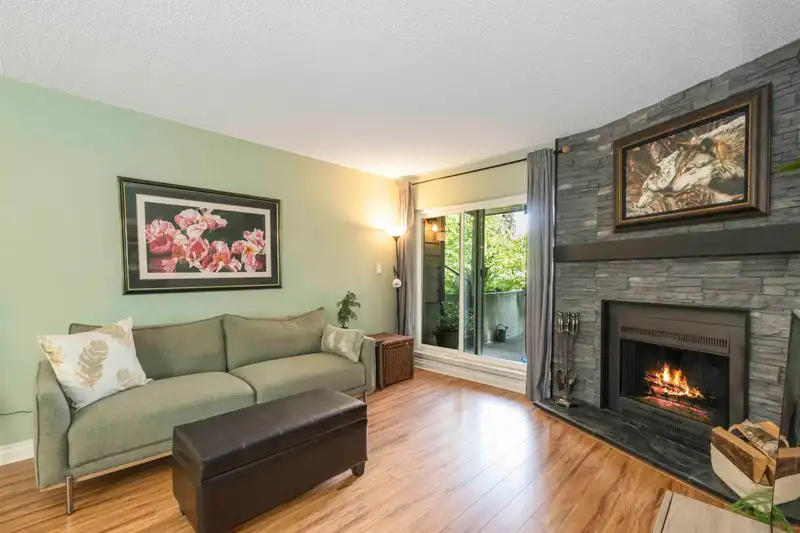 104 10560 154TH STREET - photo 2 of 26