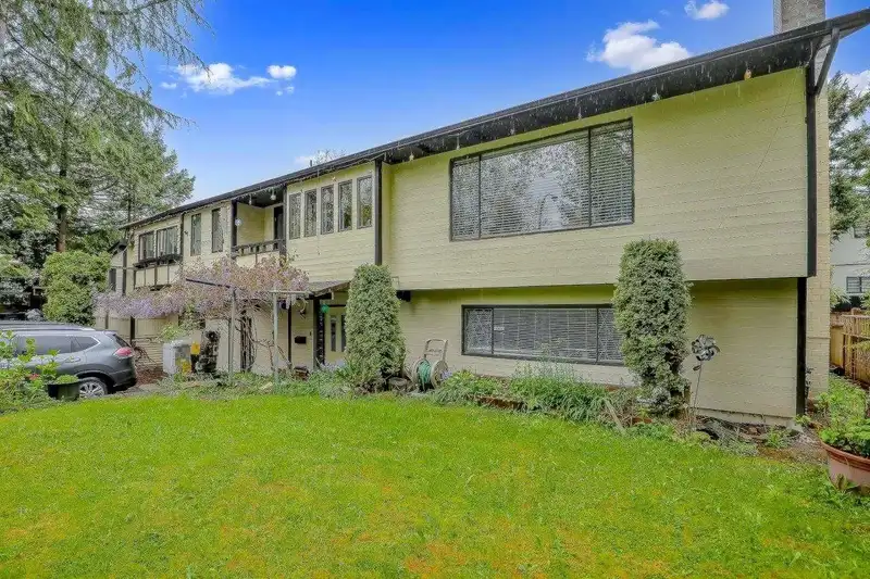 12761 ARRAN PLACE - photo 2 of 37