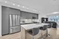 35 9718 161A STREET - thumbnail 3