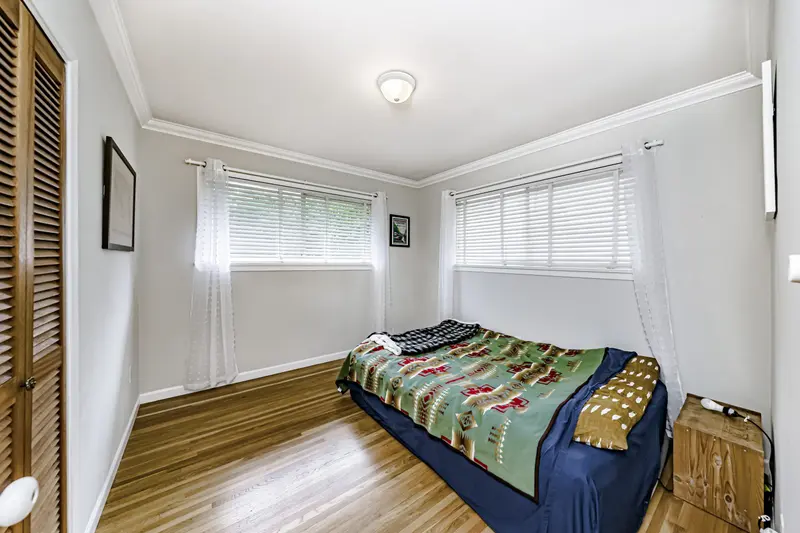 1749 DEEP COVE ROAD - photo 3 of 17