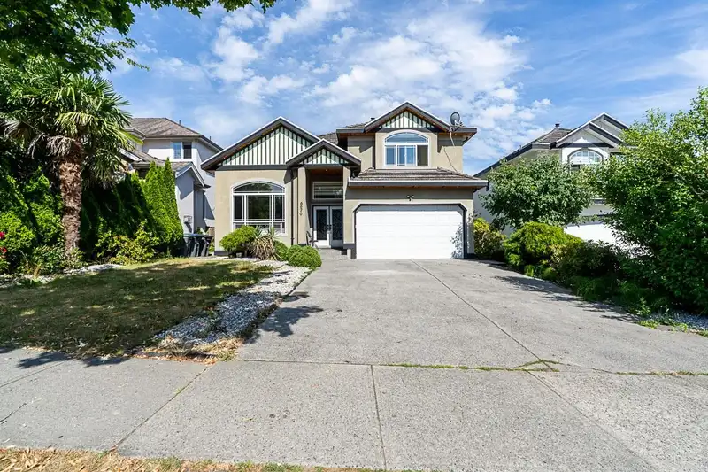 6670 150 STREET - photo 2 of 40