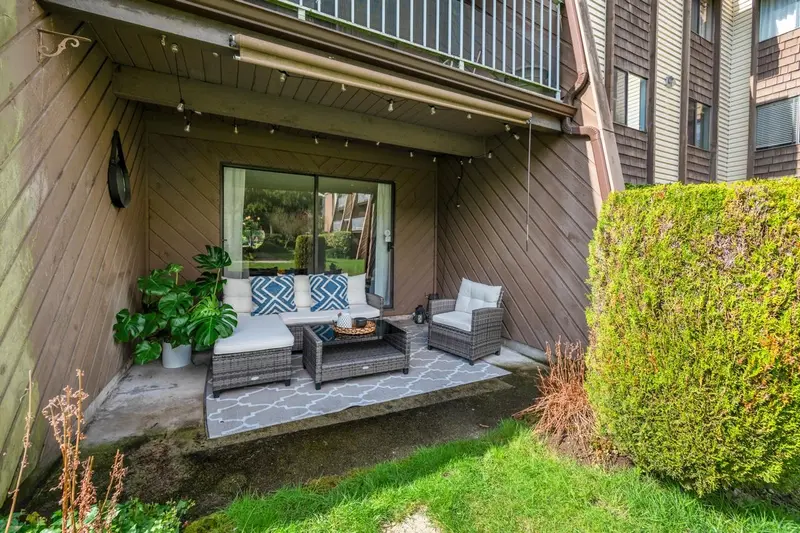 119 3911 CARRIGAN COURT - photo 4 of 25