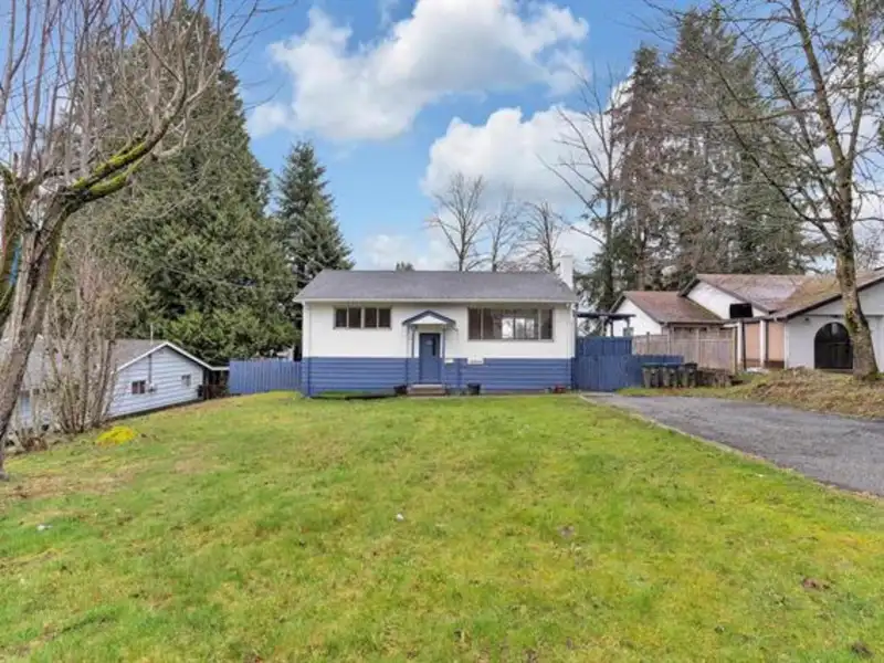 10464 154A STREET - photo 1 of 9