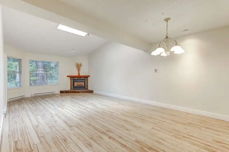 57 6537 138 STREET - photo 2 of 20