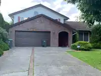 8956 URSUS CRESCENT - thumbnail 1