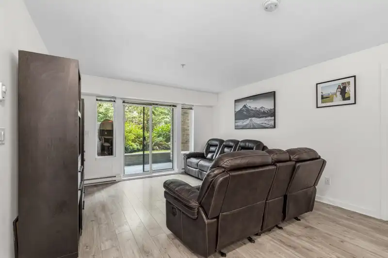 206 8695 160 STREET - photo 4 of 23