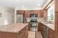 19360 62A AVENUE - thumbnail 8