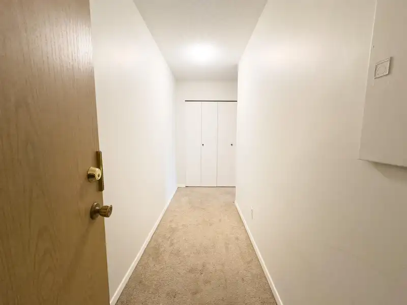 309 17661 58A AVENUE - photo 2 of 17