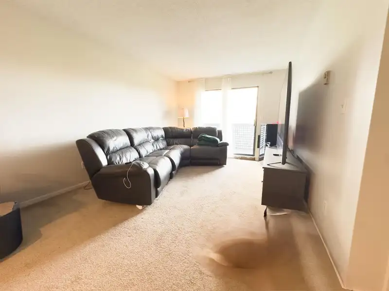 309 17661 58A AVENUE - photo 4 of 17