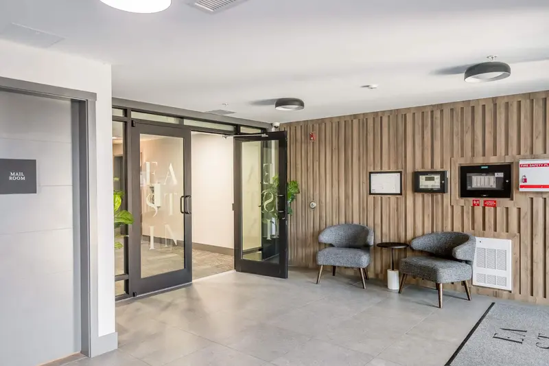 411 8117 200A STREET - photo 4 of 25