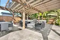 9487 162A STREET - thumbnail 32